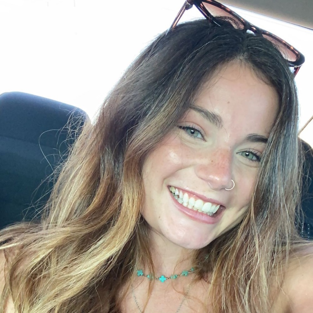 Meet your Posher, Em 🦋🦋